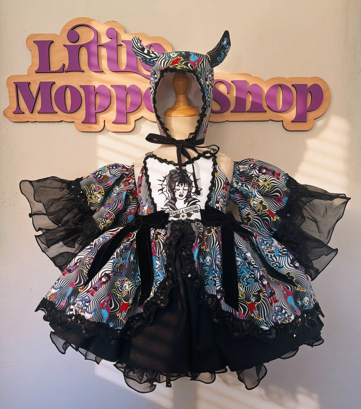 RTS 5/6/7 Beetlejuice dress with matching bonnet