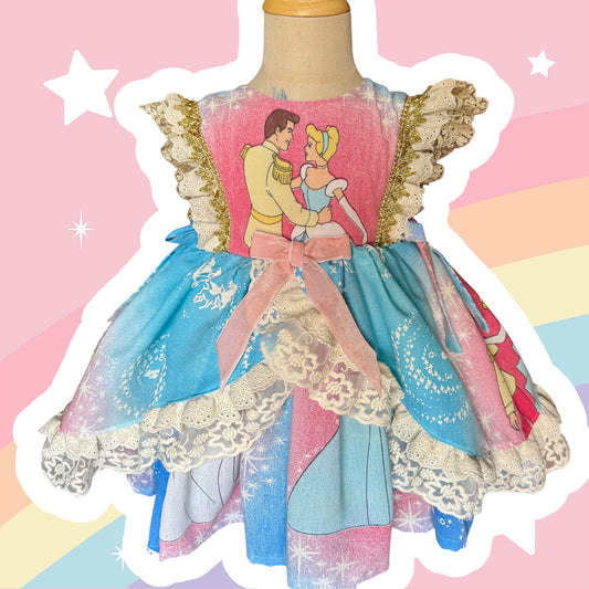 RTS 4/5 Rare vintage Cinderella Emery Pinafore